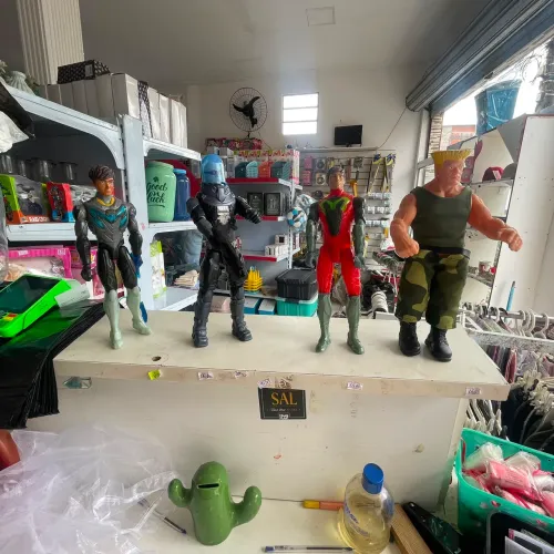 Bonecos Max steel