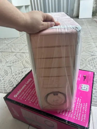 Gabinete rosa vintage - nunca usado 