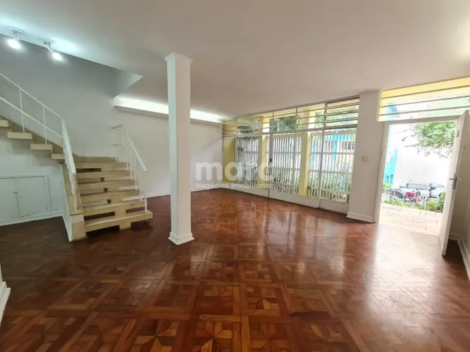 Casa de vila na aclimação para locação com 130m², 03 dormitórios, 02 banheiros(01 banheiro