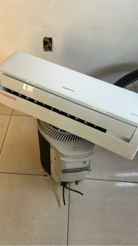 Ar condicionado inverter 12mil btus. 220v