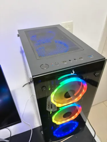 Gabinete gamar rise mid tower usado