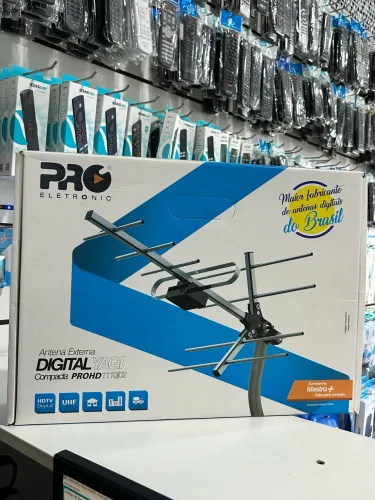 Antena Externa de Tv Digital Pro Eletrônic Yagi 12 DBI 8 MTS de Cabo 