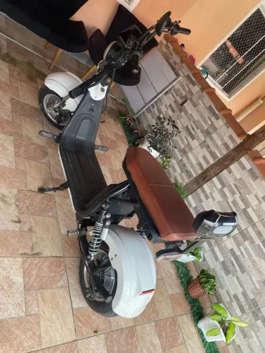 Scooter elétrica