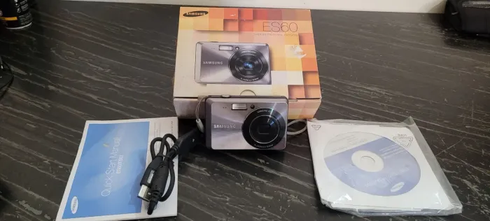 Camera samsung es60