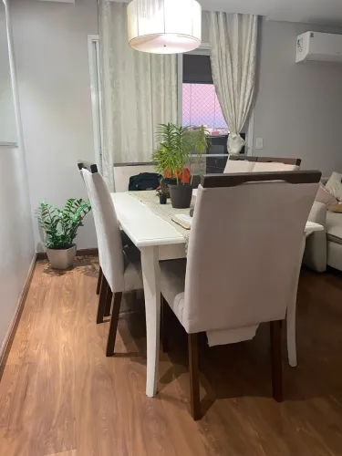 Mesa com cadeiras