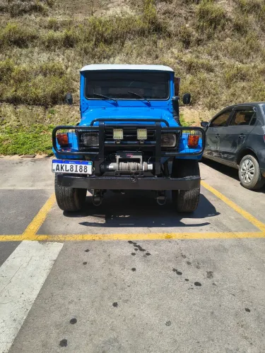 Toyota Band.Jipe Cap.de Aço Chas. Longo Diesel 1990