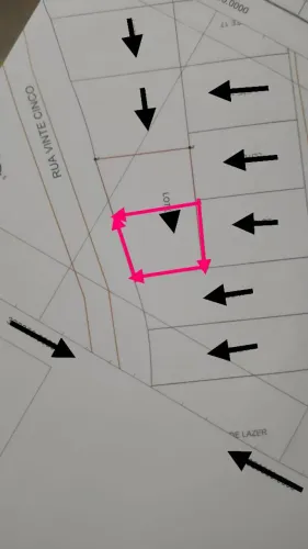 Vende-se Meio Lote 170 Mtrs Quadrados