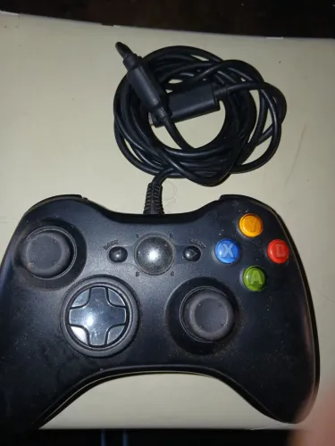 Controle Xbox com cabo
