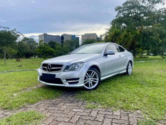Mercedes-Benz C-180 CGI Coupe Sport 1.6 TB 16V Aut. 2014
