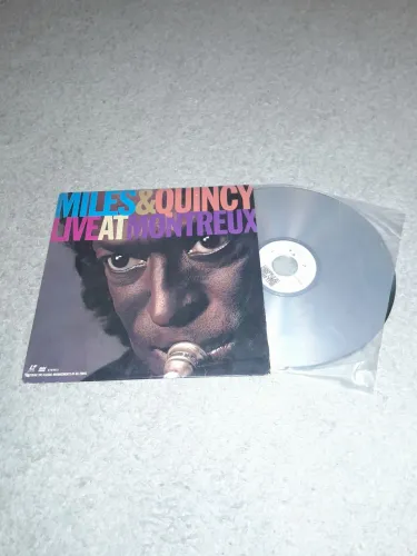 Laserdisc Miles & Quincy Live at Montreux (importado)