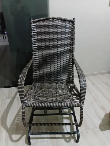Vendo Cadeira de balanço semi nova