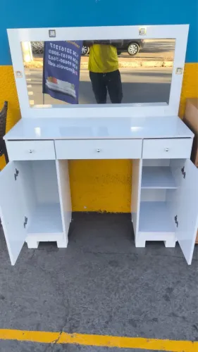 Móveis novos com preço de usado