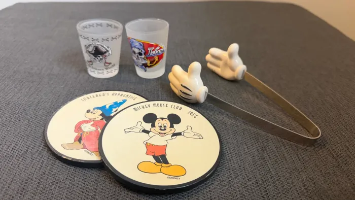 Kit drinks Disney | pegador de gelo + porta copo + copos shot | raridade | Campinas/SP