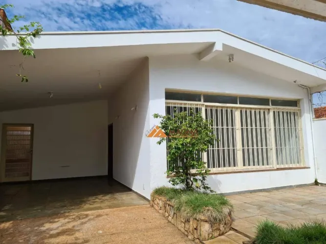 Casa com 3 quartos sendo 1 suíte para alugar, 325 m² por R$ 4.760/mês - Jardim Sumaré - Ri