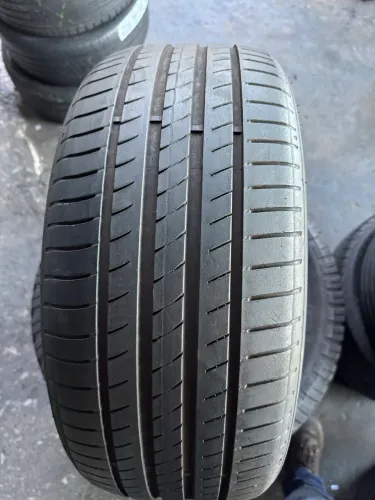 01 Pneu 245/45r18 Delmax Ultimapro Up1 100w, 70% vida útil