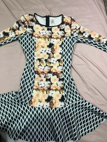 Vestido lança perfume