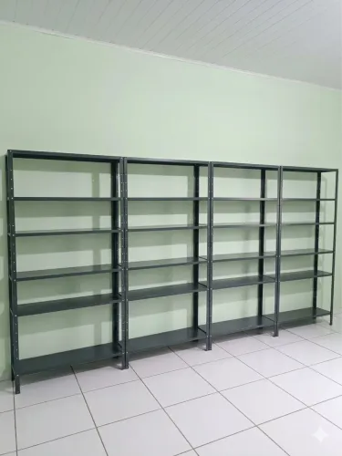 Estante de aço preta