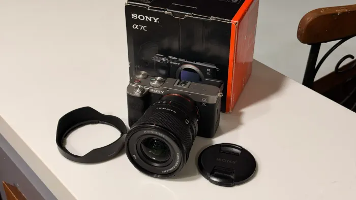Sony a7c full frame 4k + Lente 16-35 f4 G PZ