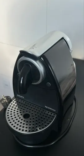 Cafeteira Nespresso Krups - Ótimo Estado, Preço Imperdível