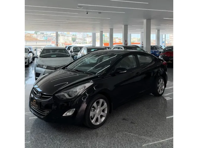 Hyundai Elantra GLS 1.8 16V Aut. 2013