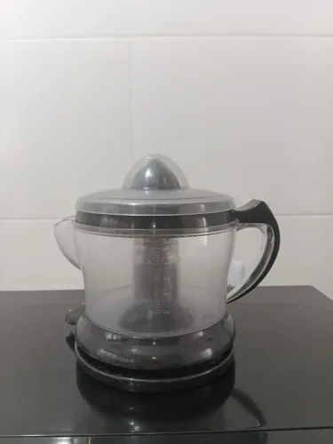 Espremedor de Suco Mondial