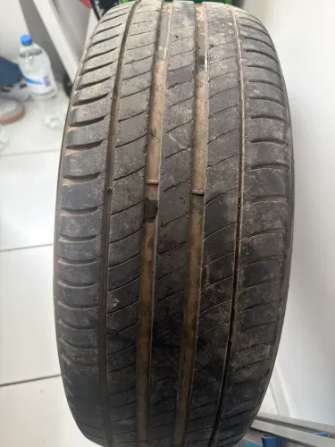Pneu Michelin primacy 3 225 60 r17 muito novo