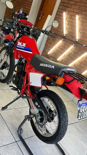 XLX 250 ANO 1986