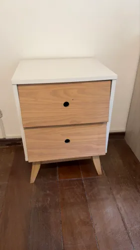 Mesa de cabeceira
