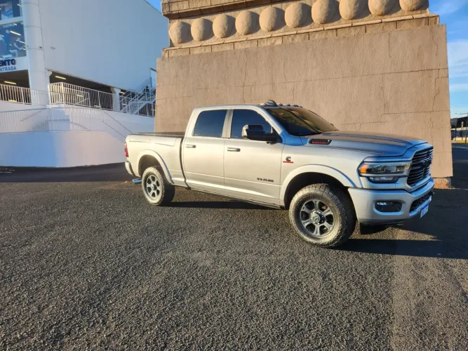 Ram 2500 Laram. 6.7 Night ED. TB CD 4X4 DIE 2022
