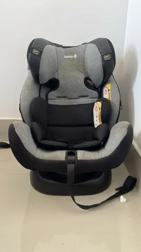 Cadeirinha Safety 1st, Multifix, 0 a 36kg, com Isofix.