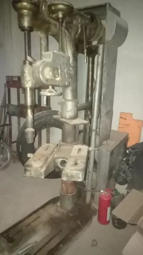 torno mecanico,prensa,furadeira e ferramenta do torno