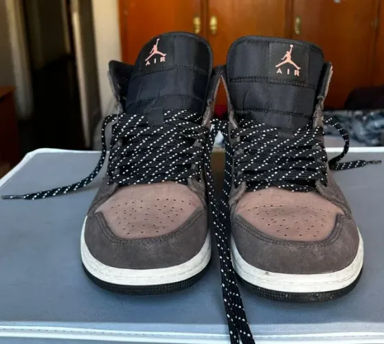 AIR JORDAN 1 MID MARROM/PRETO