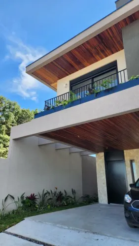 Sobrado São José dos Pinhais - Aristocrata 200m