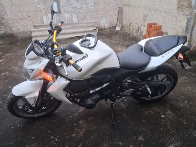 Kawassaki Z750 