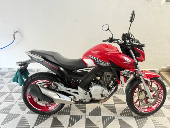 Twister CB 250 2017 Execelente Estado Km de Estrada