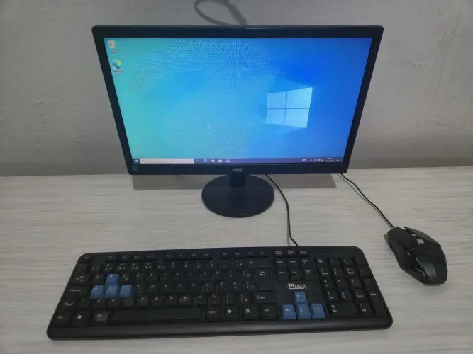 Computador i3 completo com cadeira