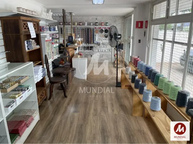 Casa à venda com 3 dormitórios no bairro CENTRO