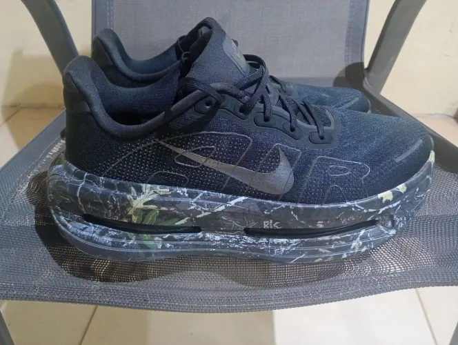 Nike Vomero Premium Black Camo (com Nota Fiscal)