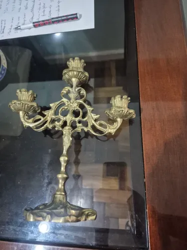 Castiçal de metal para 3 velas