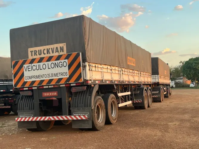 Rodotrem Truckvan 2024/2024 com Peneus, 7 meses de uso