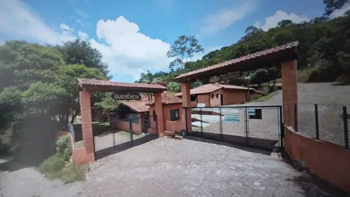 Casa nas Montanhas no Condomínio Querência em Piracaia - SP