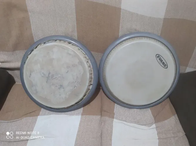 Vendo esse par de congas Lp compacta top de linha, bom pra quem faz barzinho e freelancer.