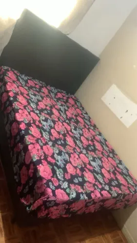 Cama de casal 250 , fogão 180 , cama baú 300