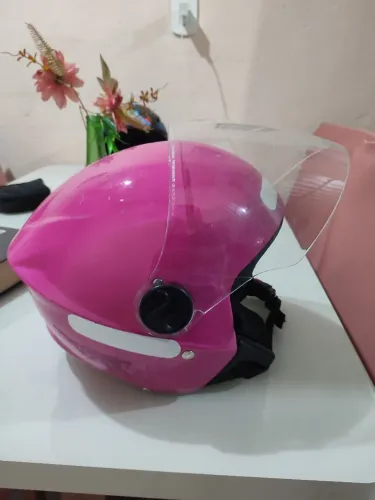 Vendo Capacete 75$