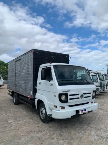 VOLKSWAGEN/8-150 E DELIVERY