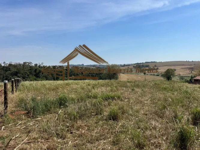 Excelente área a venda com 2 hectares em Pardinho-SP