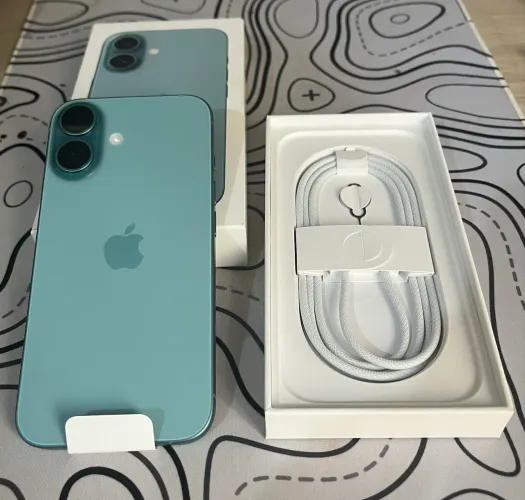 iPhone 16 256 GB 8 GB Verde-Acinzentado, na caixa Novo nunca usado