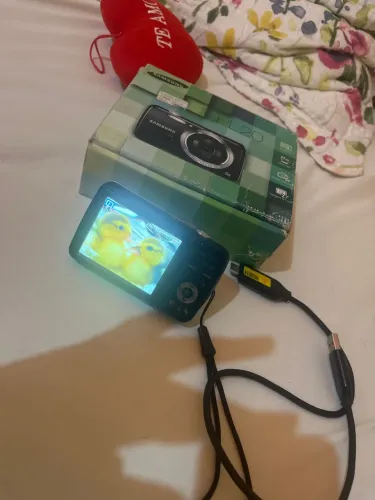 Câmera antiga cybershot sansung pl20