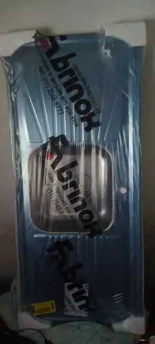 Vendo uma pia de inox nova 1,20 m é o tamanho dela