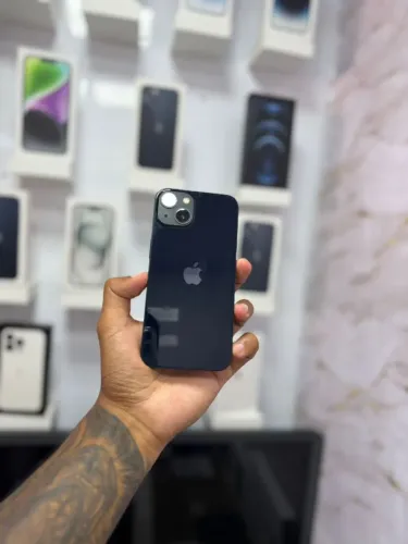 IPHONE 13 256GB TELA NOVA<br>R$ 1.899,00 MUITO LINDO